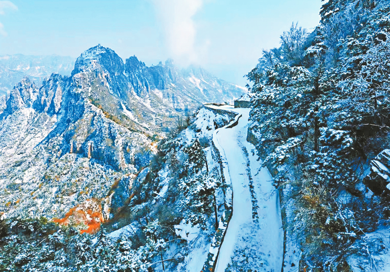 ��ѩ����׳̫��